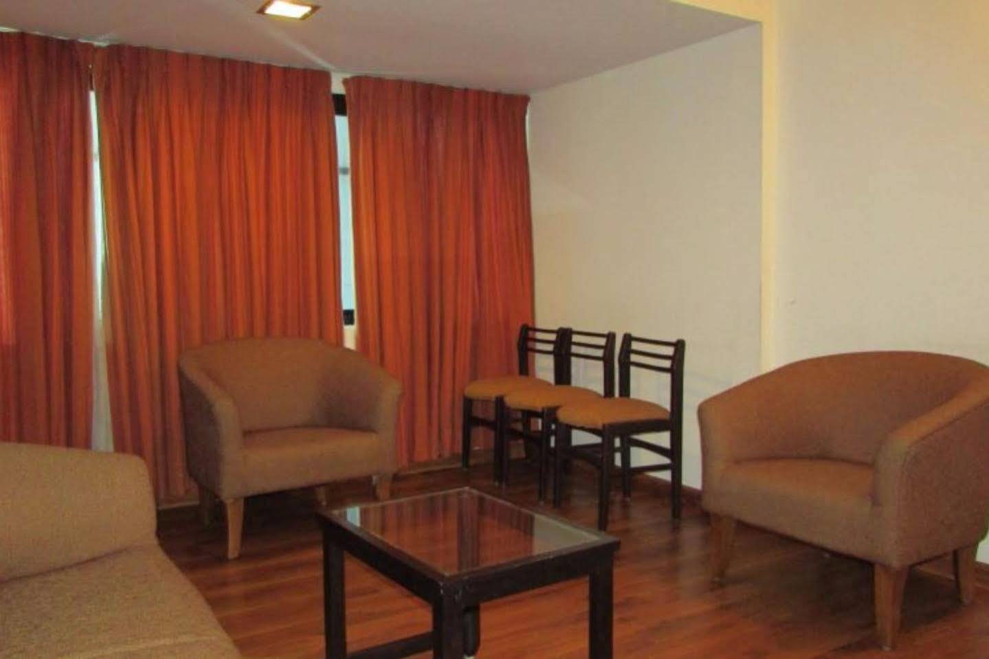Hotel Hill View Kochi Exterior photo